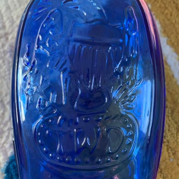 American Eagle Bottle - Picture 8 of 10